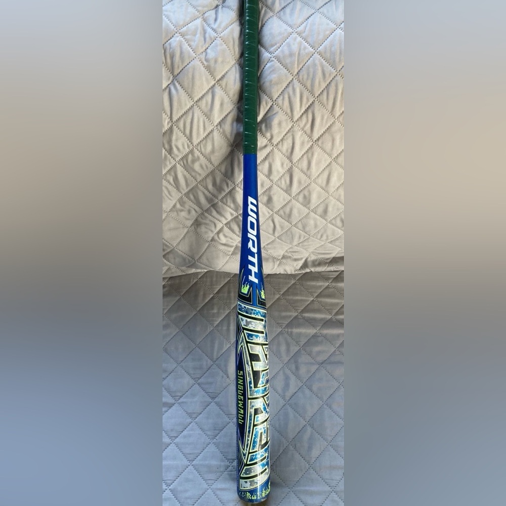 Worth Mayhem Singlewall Softball Bat 34in 26oz.